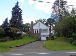 84 Osborne Rd, Colonie, NY 12205