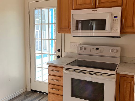 5th image of 3433 Lawnview St