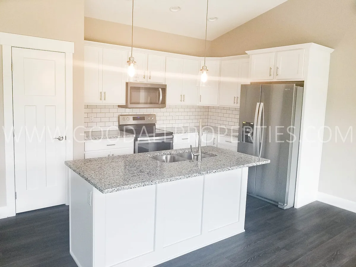 Building Photo - 16656 Wilden Dr