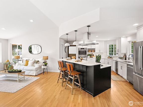 3rd image of 14020 228th Street SE