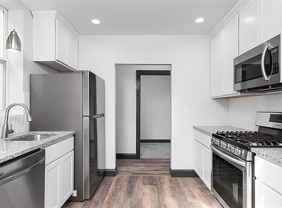 5th image of 4651 Varrelmann Ave