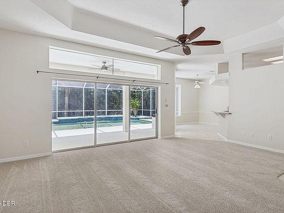 4th image of 6423 Longlake Dr