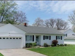 2744 E Asplin Dr, Rocky River, OH