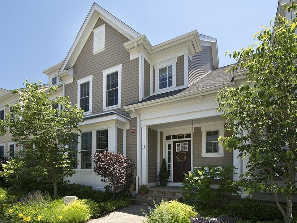 1st image of 11 Thistle Ln