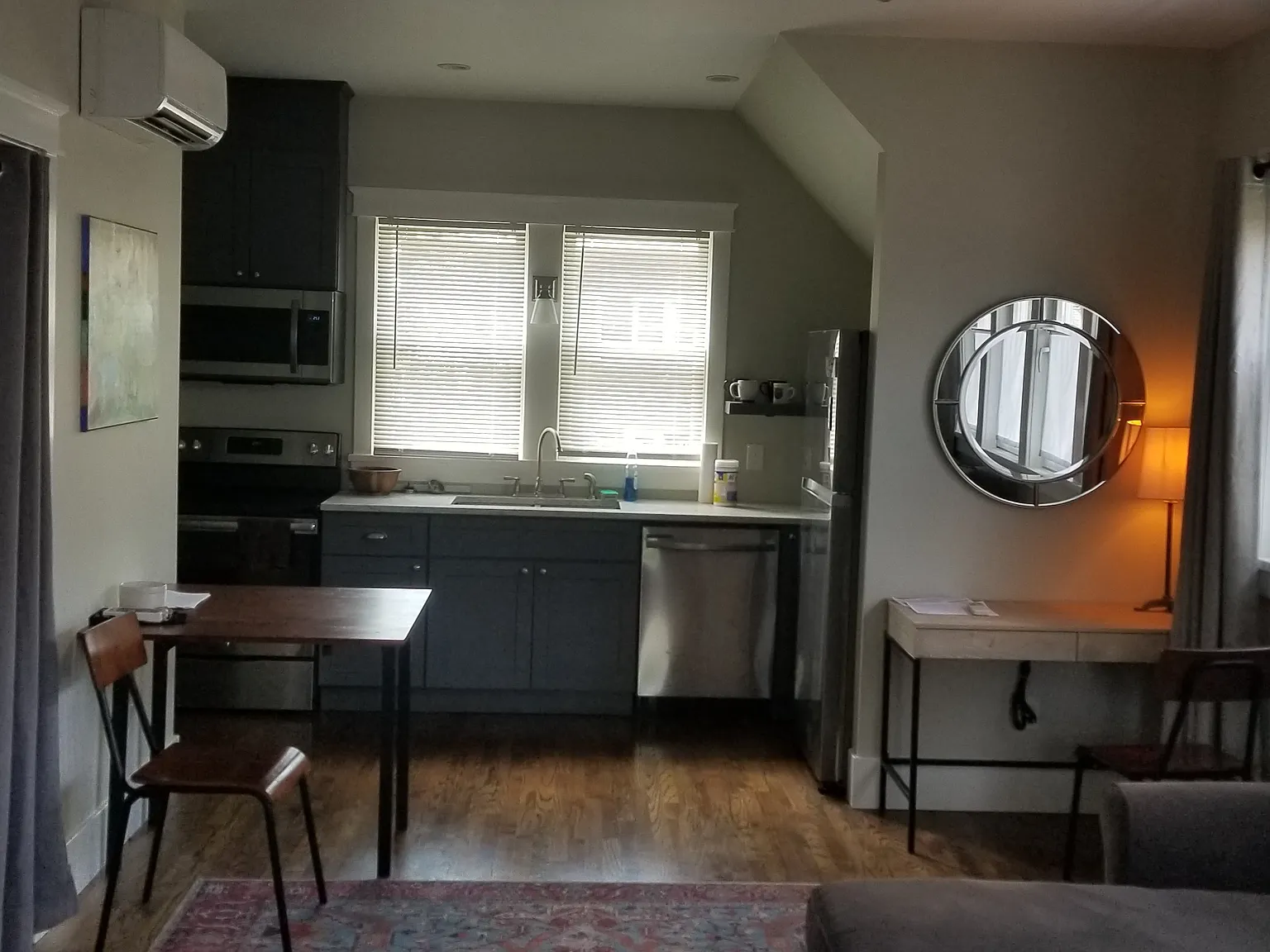 1 bed, 800 sqft, $1,800 — Photo 2