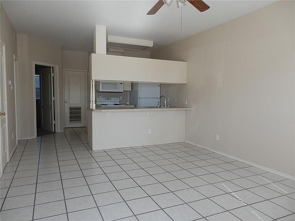 4th image of 13958 Fortuna Bay Dr APT F