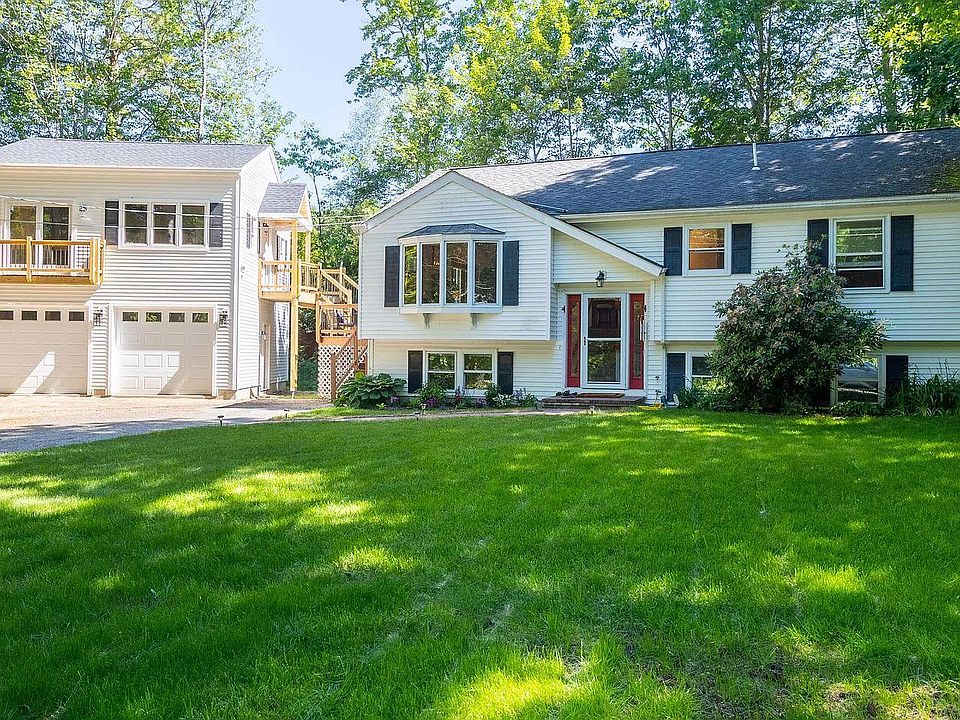 1st image of 3 Kennedy Dr #B
