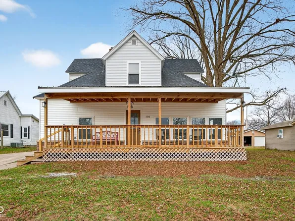 178 7th St SE, Linton, IN 47441