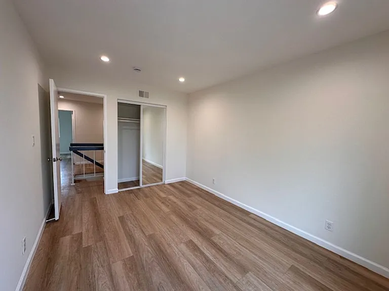 12111 Wagner St — Photo 28