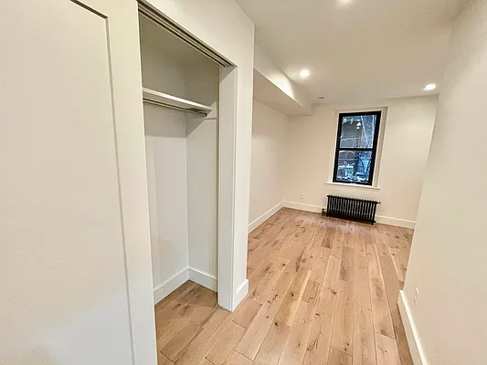 Rented by Vertical Real Estate LLC | media 6