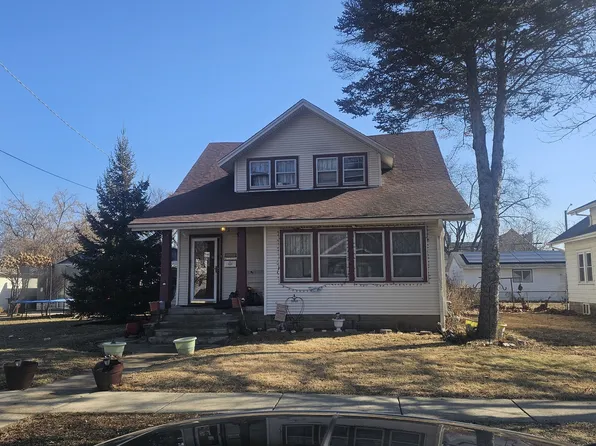 2113 Latham St, Rockford, IL 61103