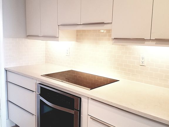 3rd image of 3200 NE 36th St APT 1718