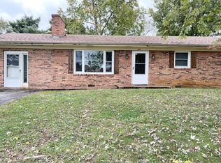 664 Meadowcrest Dr, Bristol, VA 24201