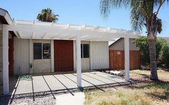 2nd image of 24475 Delphinium Ave