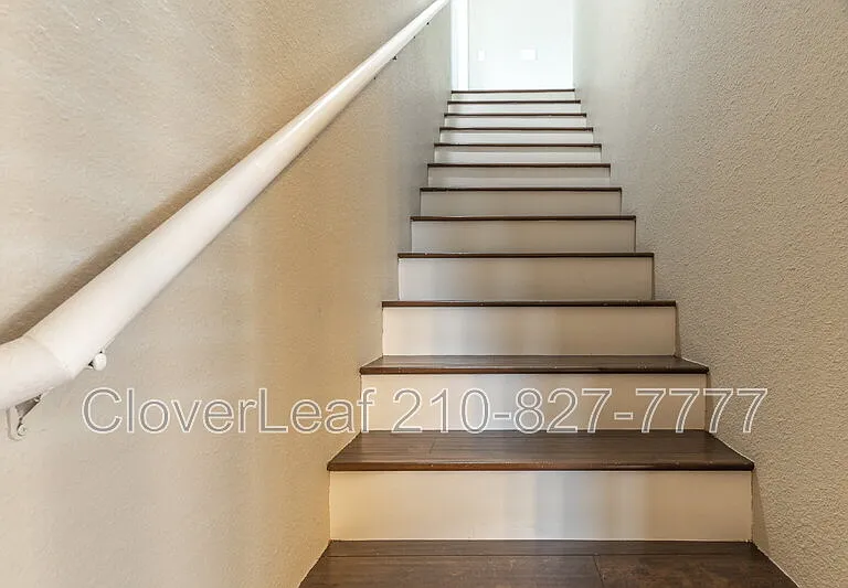 24710 Hickory Mdw — Photo 29