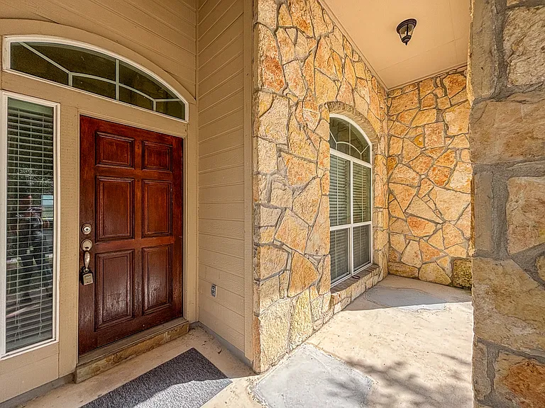 923 Avery Pkwy #2 — Photo 3