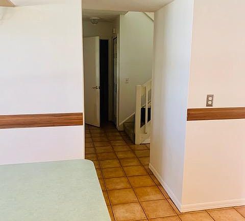 3rd image of 1012 Jackson Creek Ct