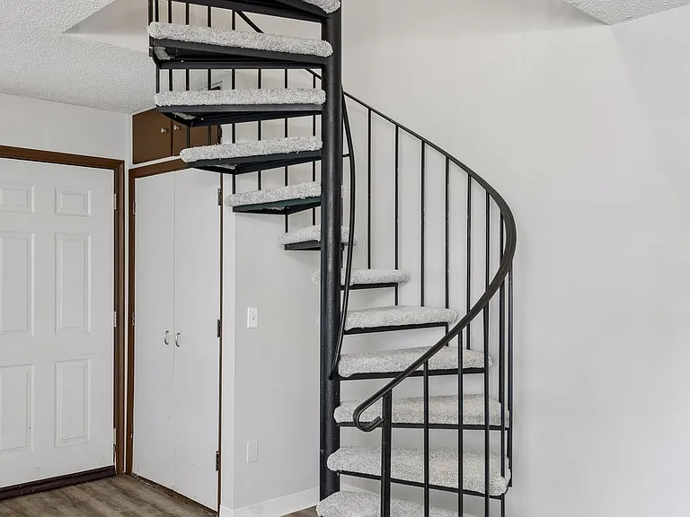 7410 72nd Ln N #7410 — Photo 9