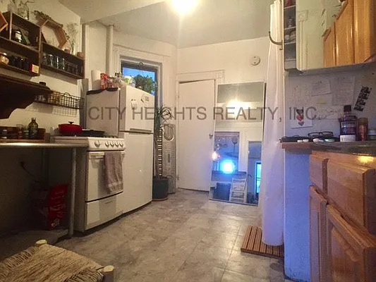 Rented by City Heights Realty | media 12