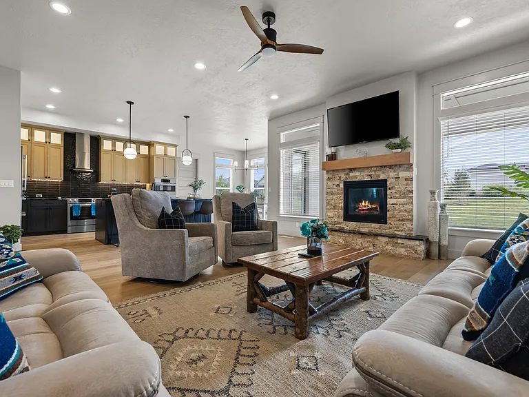 1293 W Capstone Dr — Photo 11