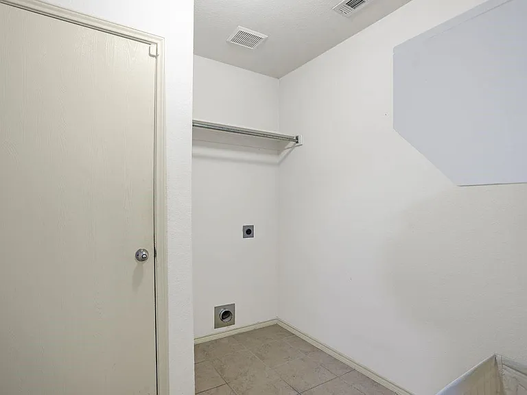 4507 Falcon Dr — Photo 22