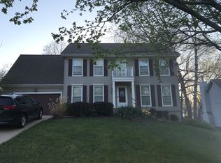 8412 Acuff Ln, Lenexa, KS 66215