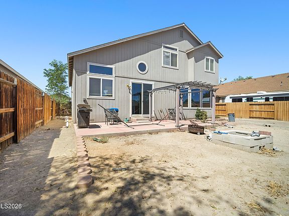 4th image of 1265 Mountain Rose Dr