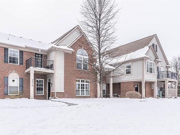 3rd image of 3211 Primrose Ln