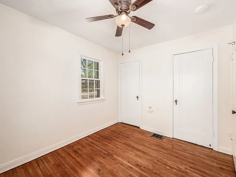 134 W Tulane Rd #B — Photo 22