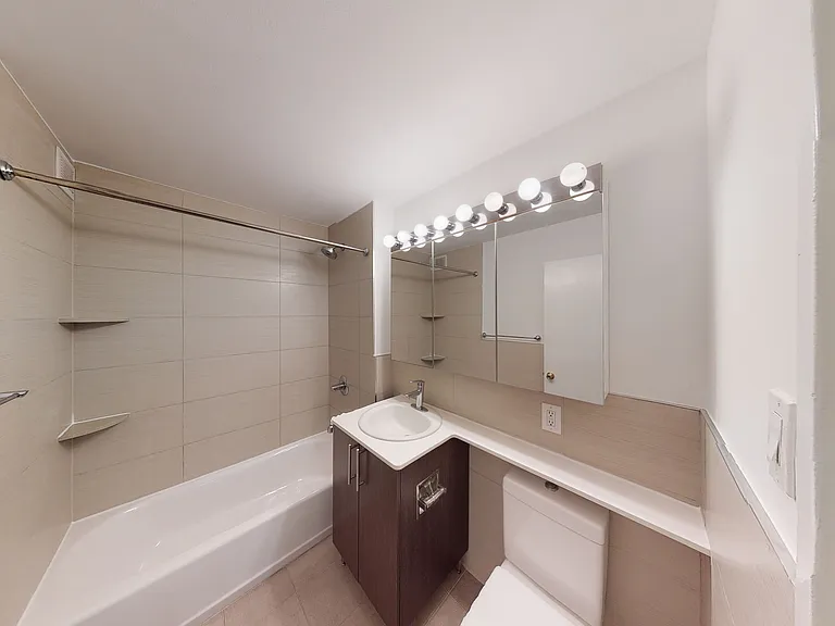 121 Reade St #2J — Photo 7