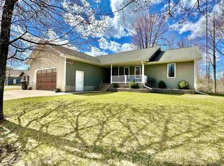 6409 Bayberry L.19 Dr, Escanaba, MI 49829