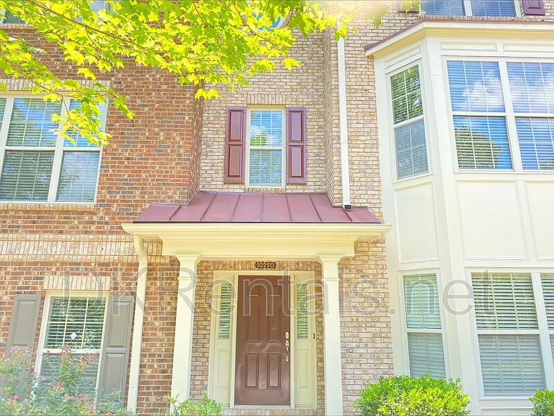 1st image of 10250 Billings Pointe