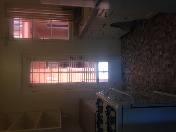2nd image of 3967 Centre St APT 9