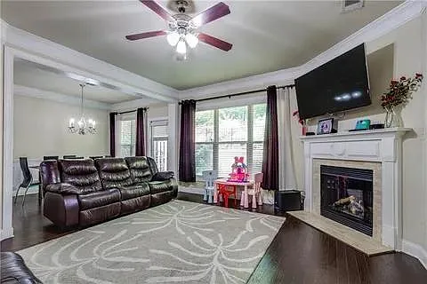 3 bed, 2.5 bath, 2142 sqft, $2,800 — Photo 4