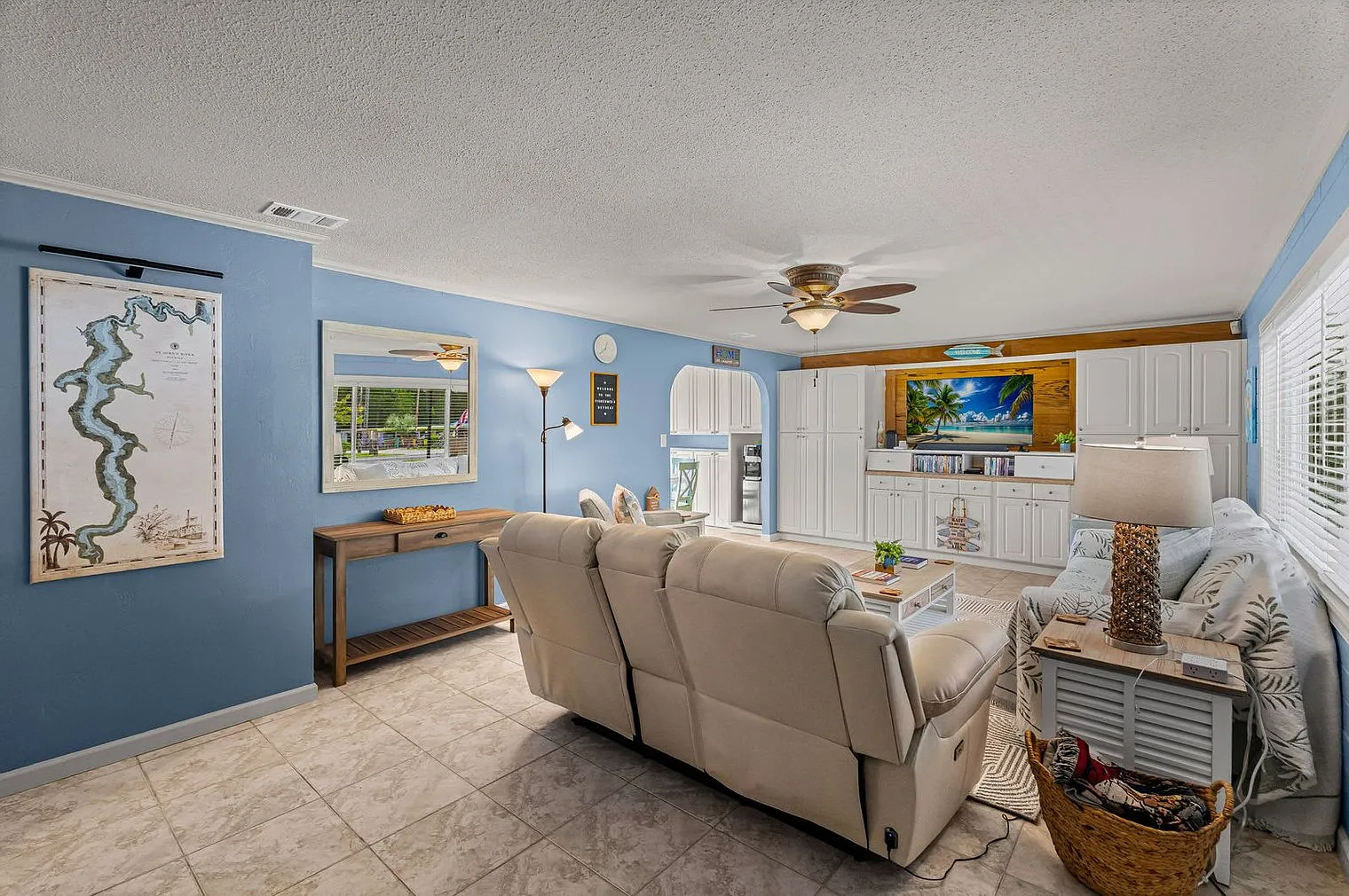 2 bed, 1.0 bath, 990 sqft, $27,000 — Photo 3