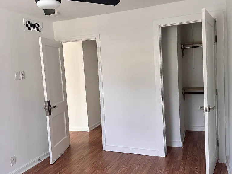 Ardmore Row Apartments — Photo 15