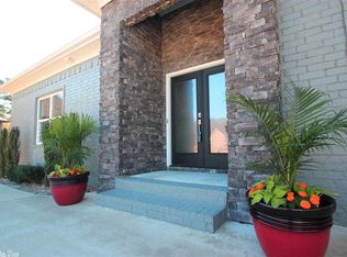 19 Windy Ridge Ct, Maumelle, AR 72113