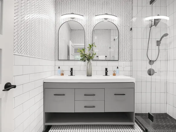 813 Elsbeth St, Dallas, TX 75208