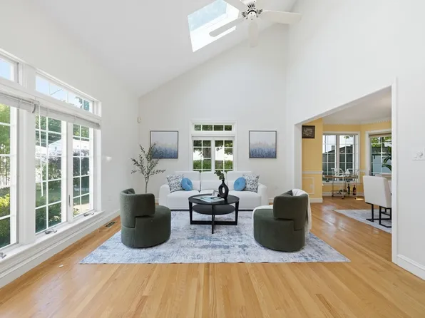144 Wiswall Rd, Newton, MA 02459