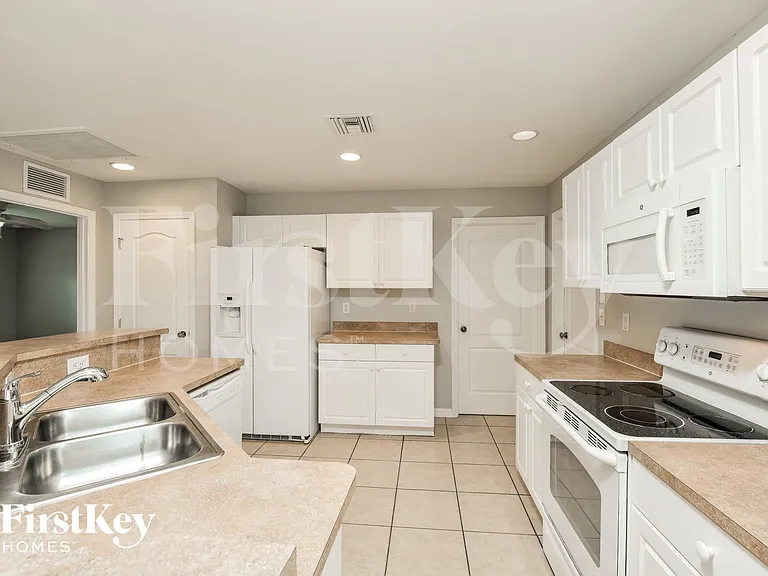 6003 Olive Ave N — Photo 6
