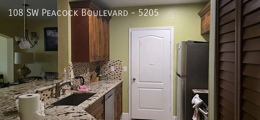 108 SW Peacock Blvd #5205