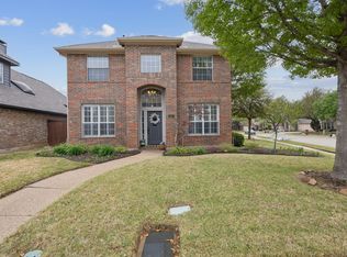 412 Moss Hill Rd, Irving, TX 75063