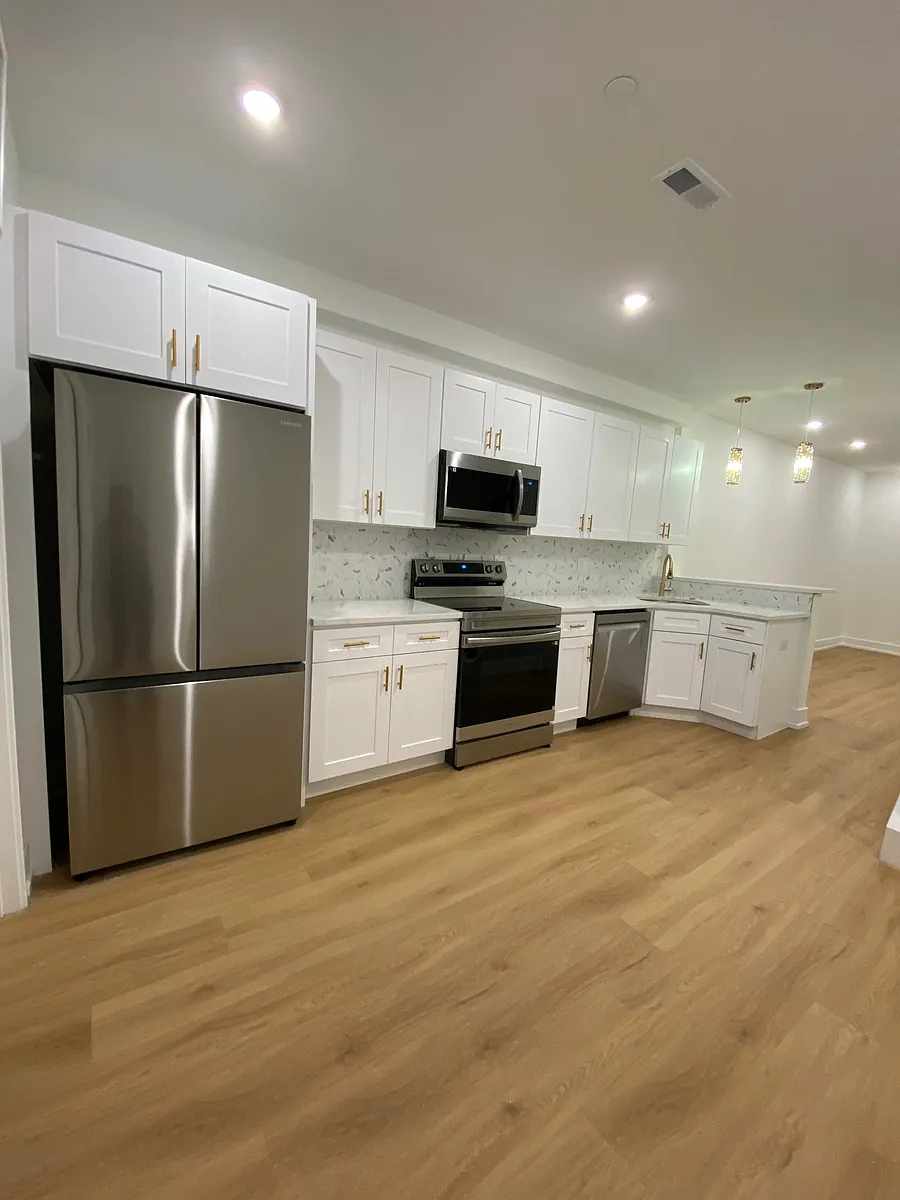 Building Photo - 4202 Fairmount Ave #1