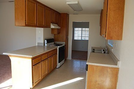 3rd image of 306 Main Ave