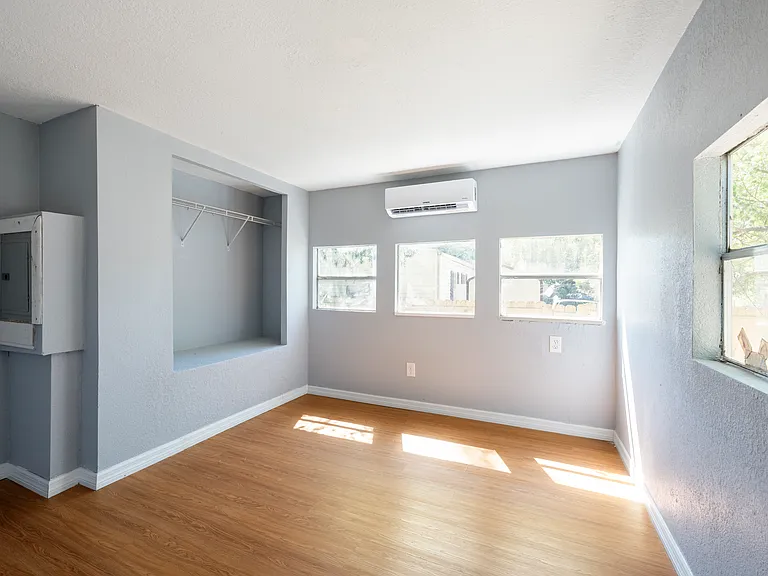 4235 Memphis Ave — Photo 20