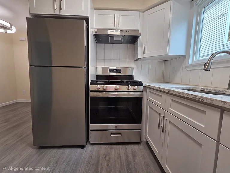 30 Amber St #2 — Photo 7