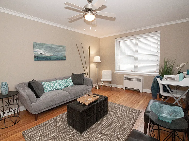 250 Broadway Ave #2 — Photo 4