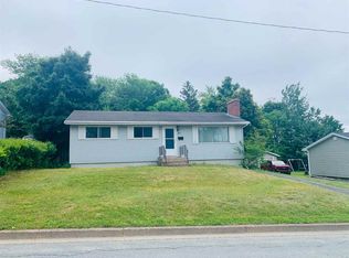 27 Alder Cres, Lower Sackville, NS B4C1A1