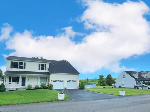 116 Overlook Dr, Clarksburg, WV 26301