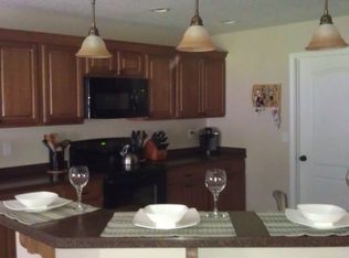 318 Woodland Ave, Mary Esther, FL 32569